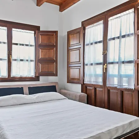 El Rincon De Holiday home Bustio